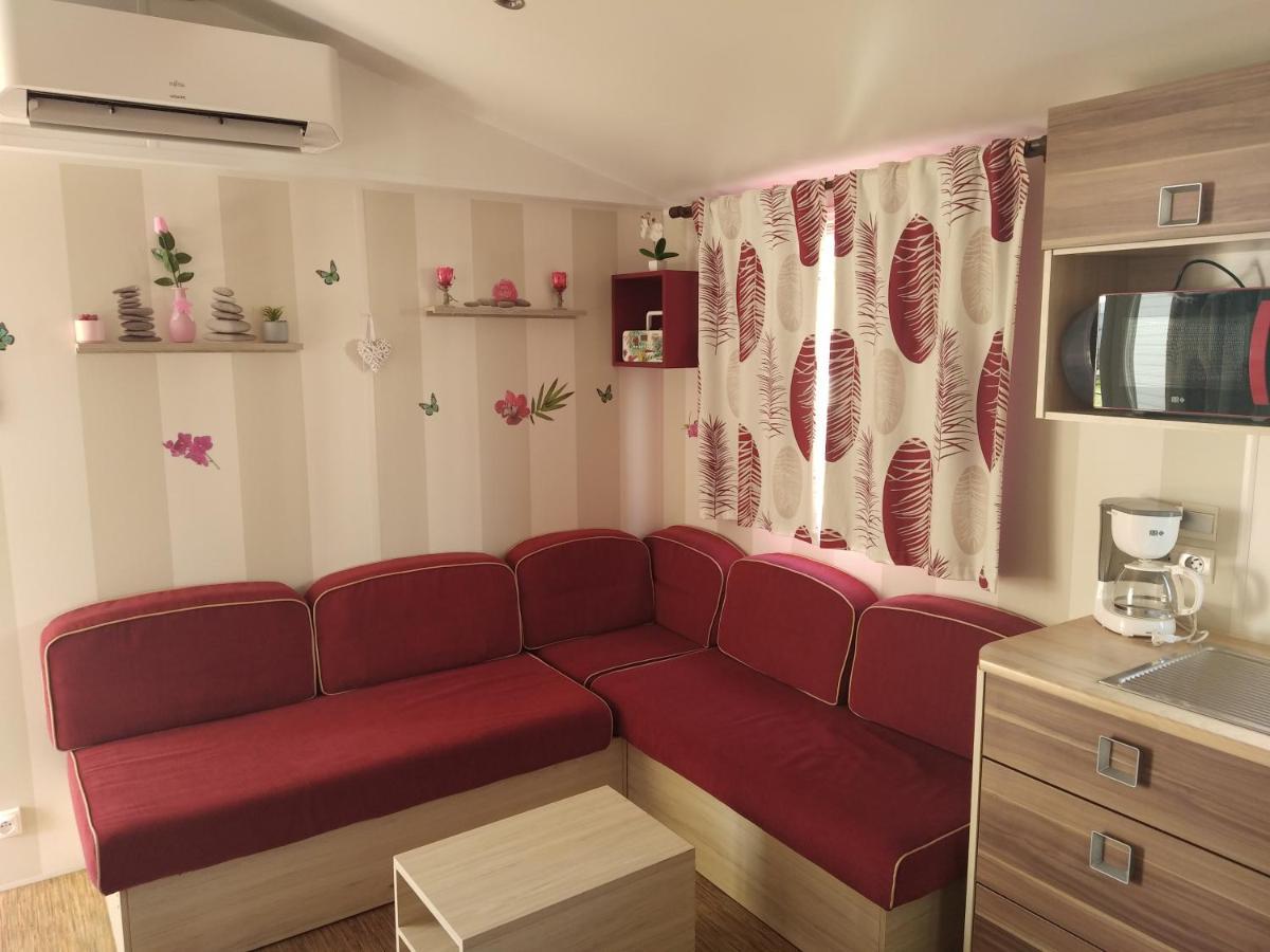 Mobilhome Camping Proche Des Plages Сен-Жан-де-Мон Екстер'єр фото
