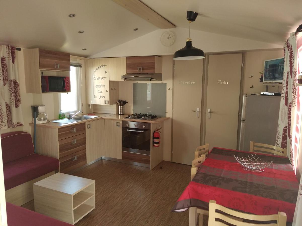 Mobilhome Camping Proche Des Plages Сен-Жан-де-Мон Екстер'єр фото